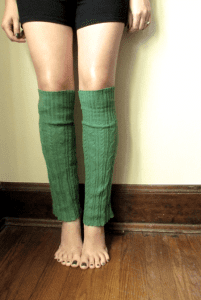 wow, take 30 seconds and #upcycle an old sweater or sweatshirt into leg warmers! #tutorial #legwarmers