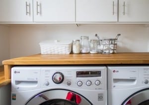 Beautiful! small laundry room remodel. Inexpensive, doable, great tips if you don't like your laundry room!